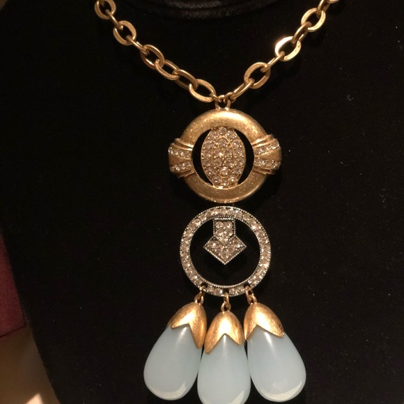 Beautiful statement piece - Picture 2 of 6